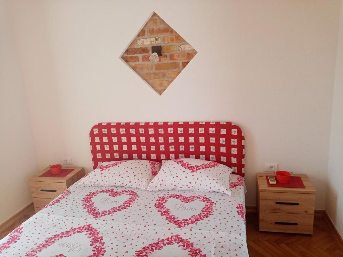 Apartmani Bosco Tivat Exterior photo